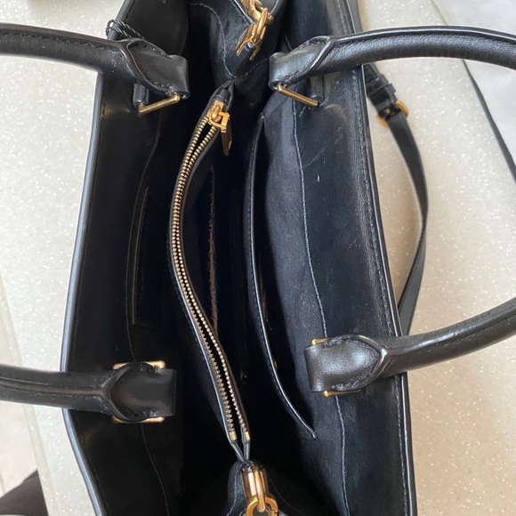 MARC JACOBS LEATHER BLACK BAG with Shoulder Strap - Picture 8 of 11